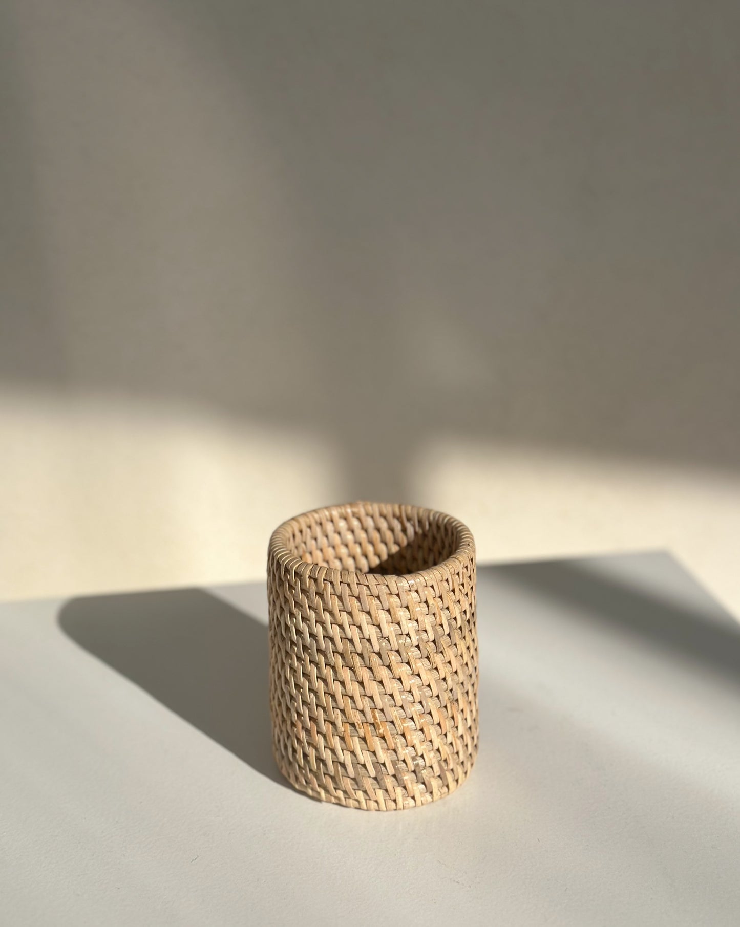 RATTAN TOOTHBRUSH HOLDER