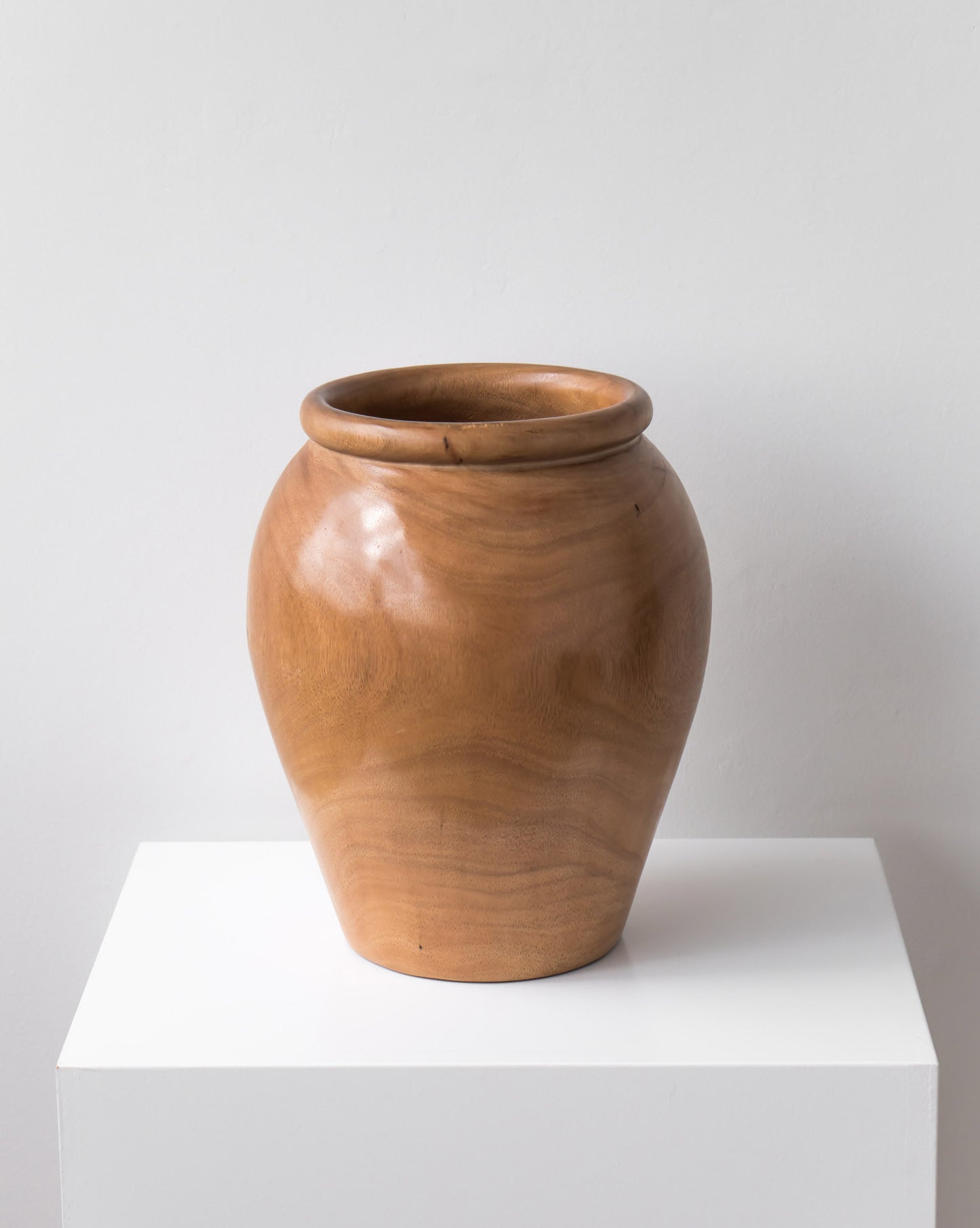 SCULPTURED SUAR VASE
