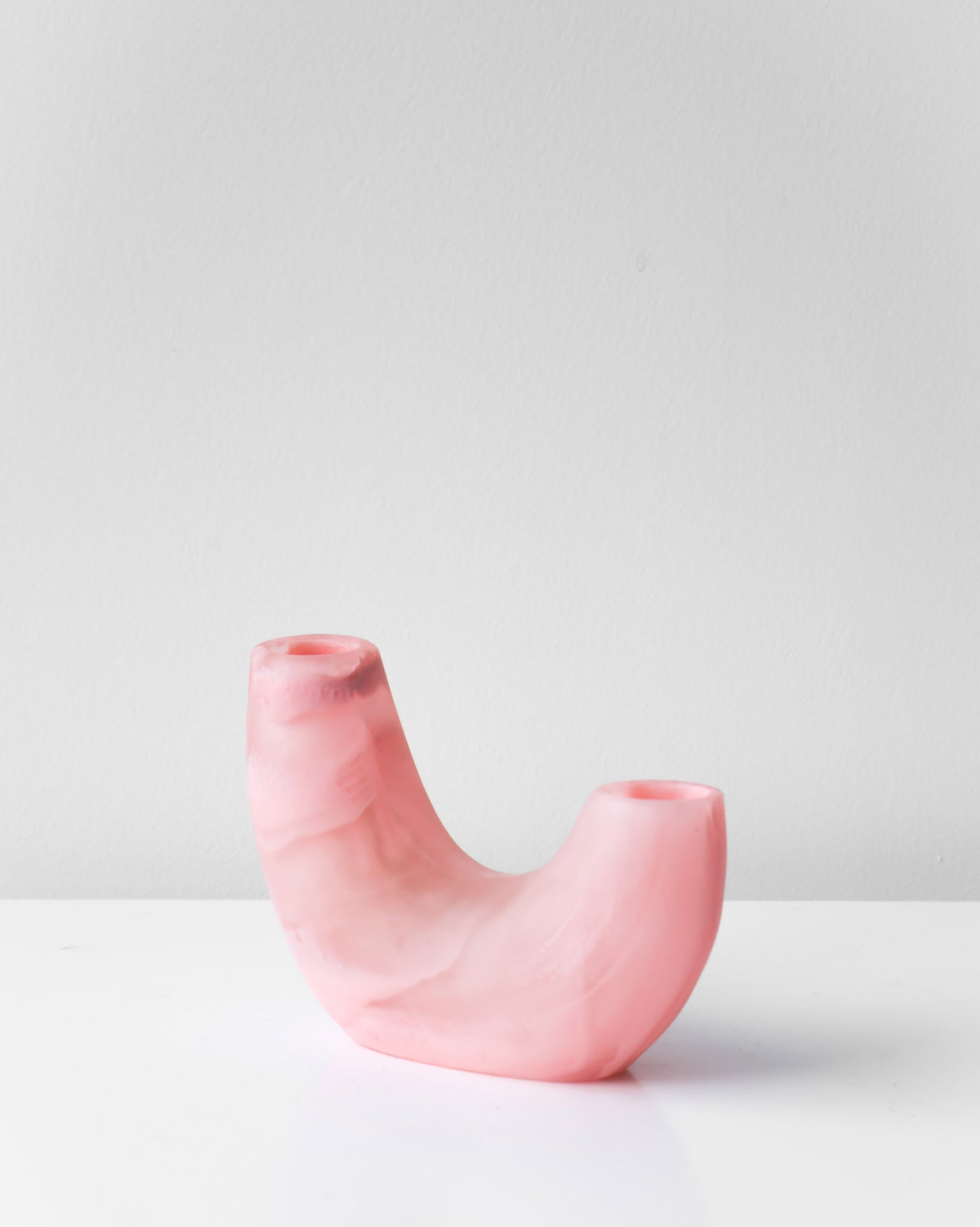 RESIN LOWE VASE PINK