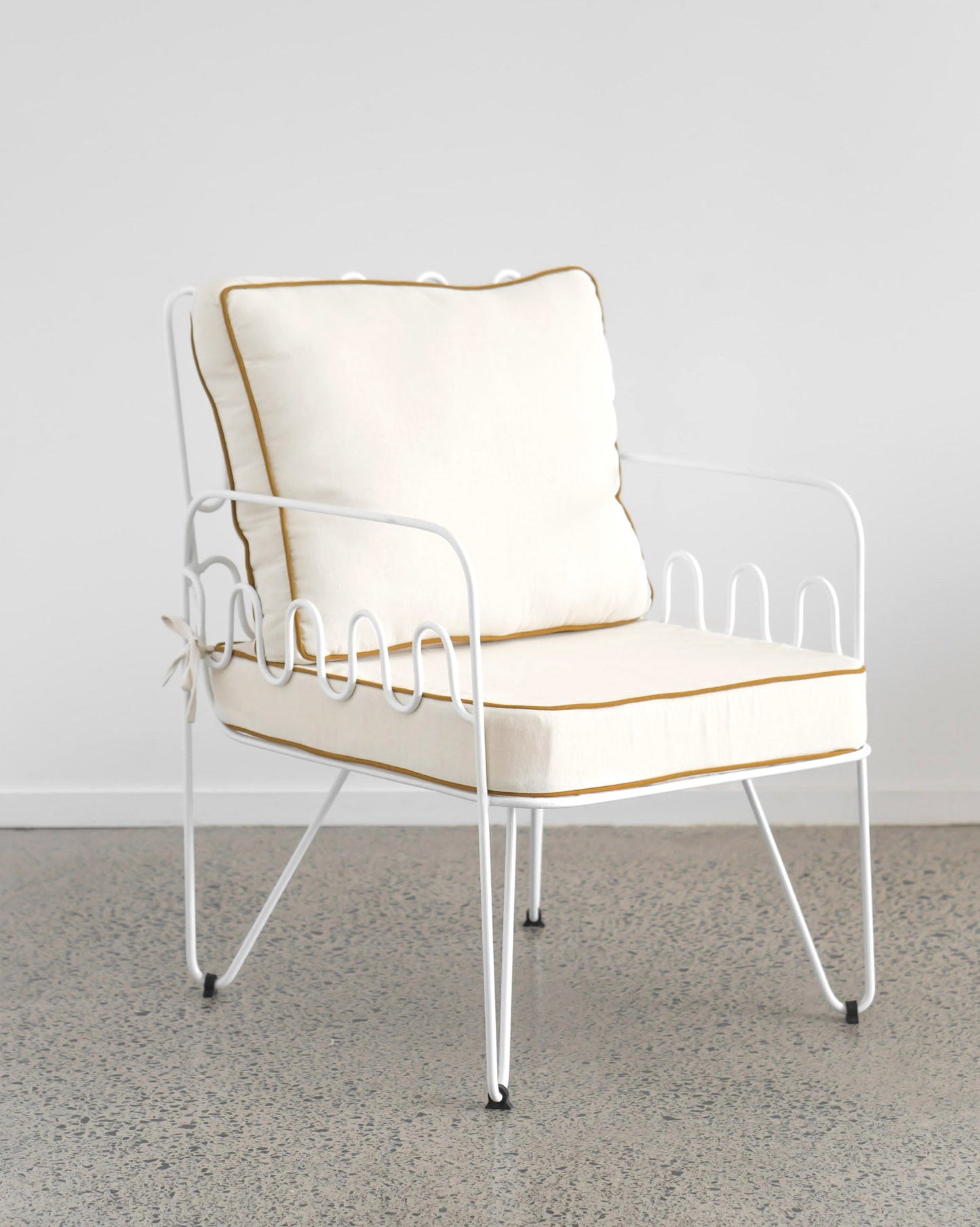 FLORENCE ARMCHAIR