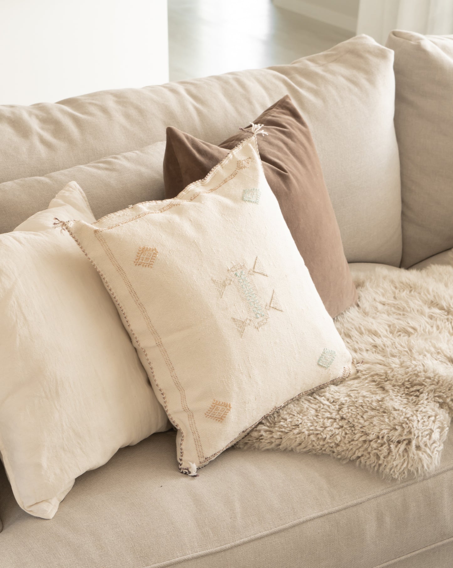 CACTUS SILK CUSHION