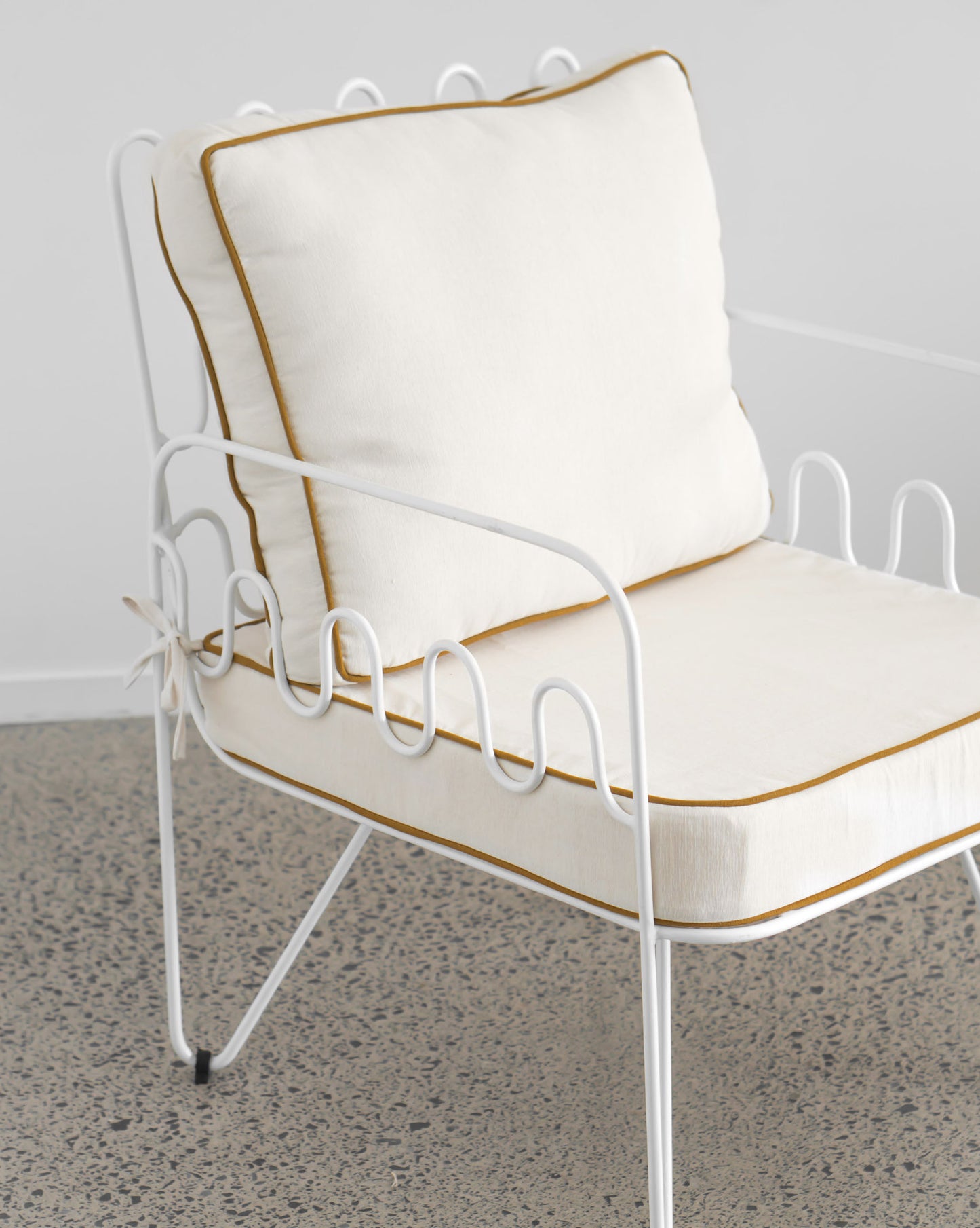 FLORENCE ARMCHAIR