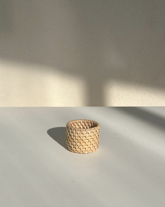 RATTAN NAPKIN HOLDER