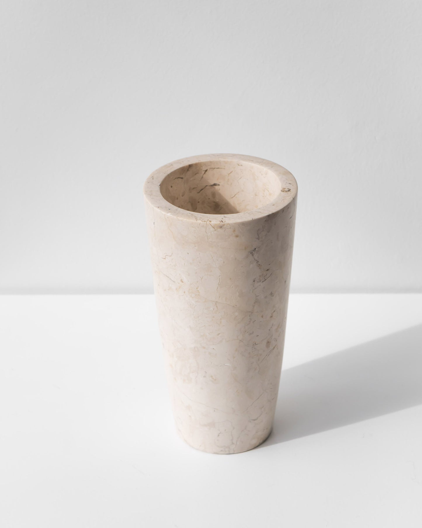MARBLE FLOWER VASE