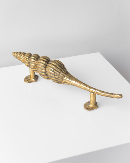 BRASS SHELL DOOR HANDLE