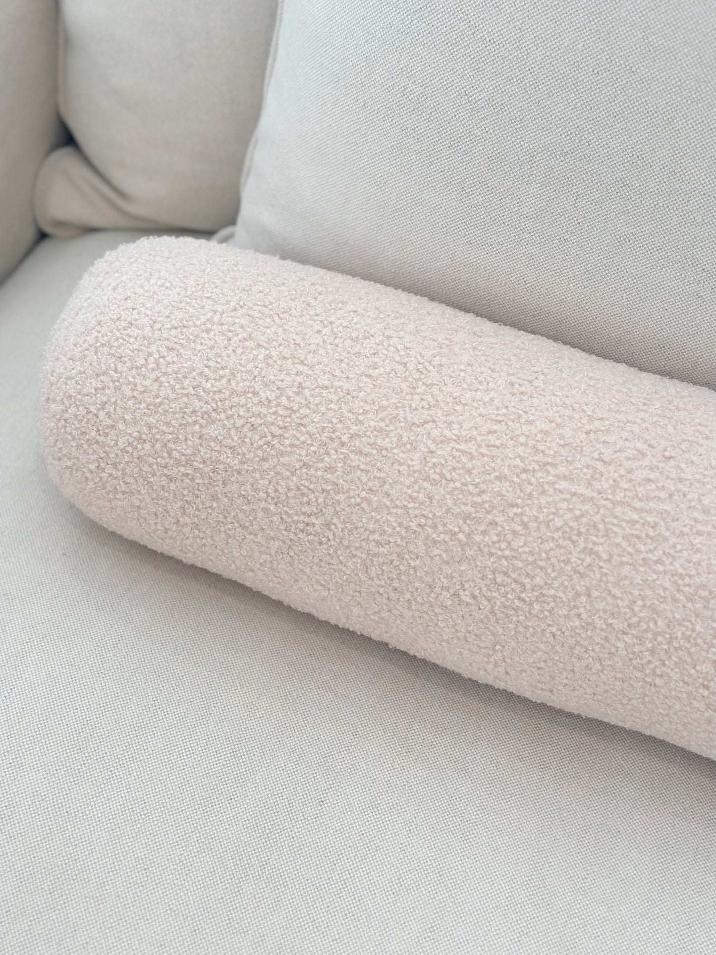 BOUCLE BOLSTER