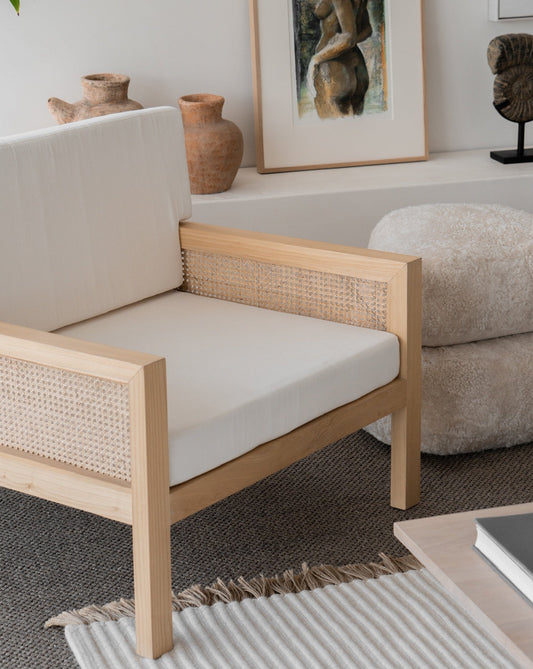 FLORES ARMCHAIR