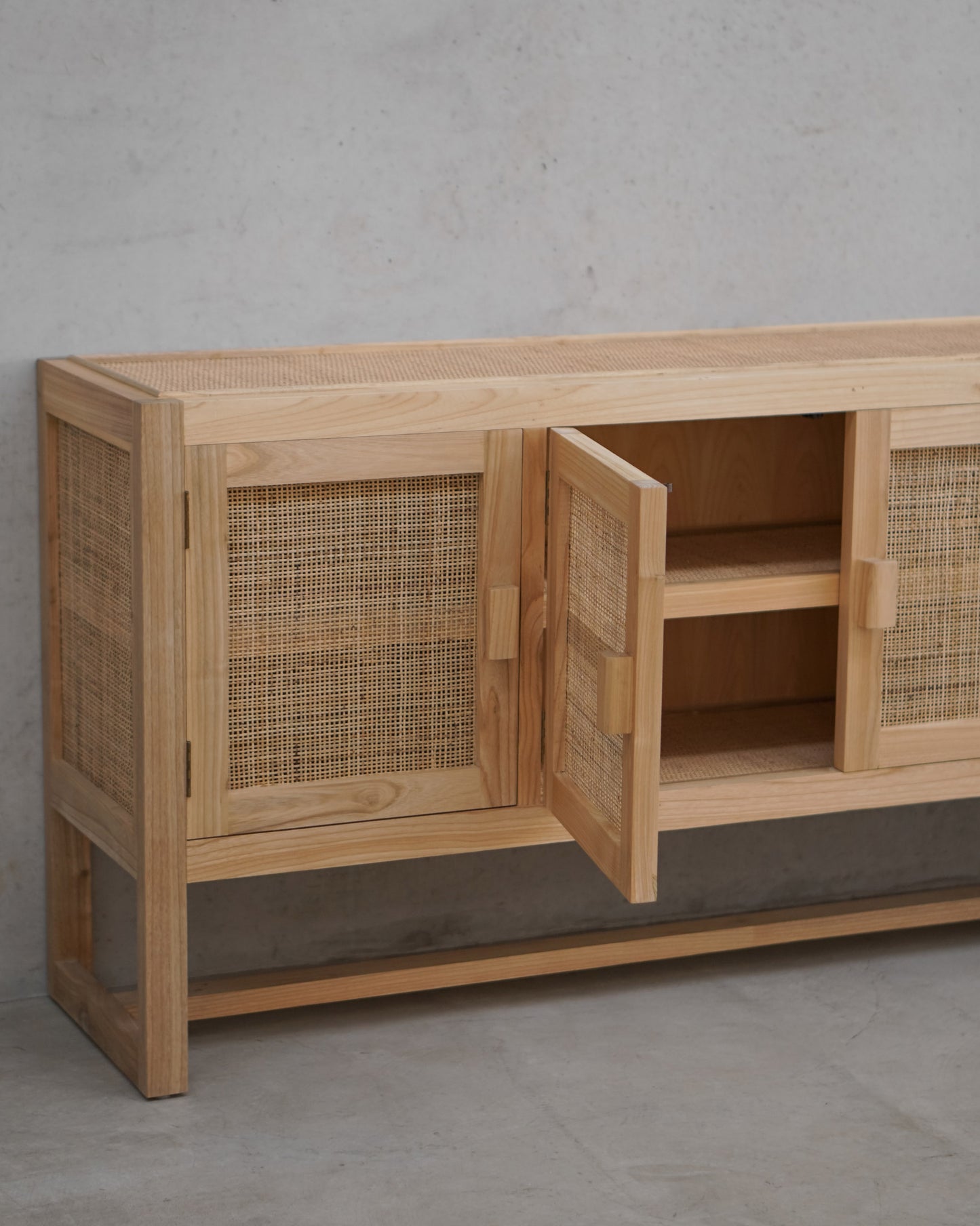 FOUR DOOR CABINET