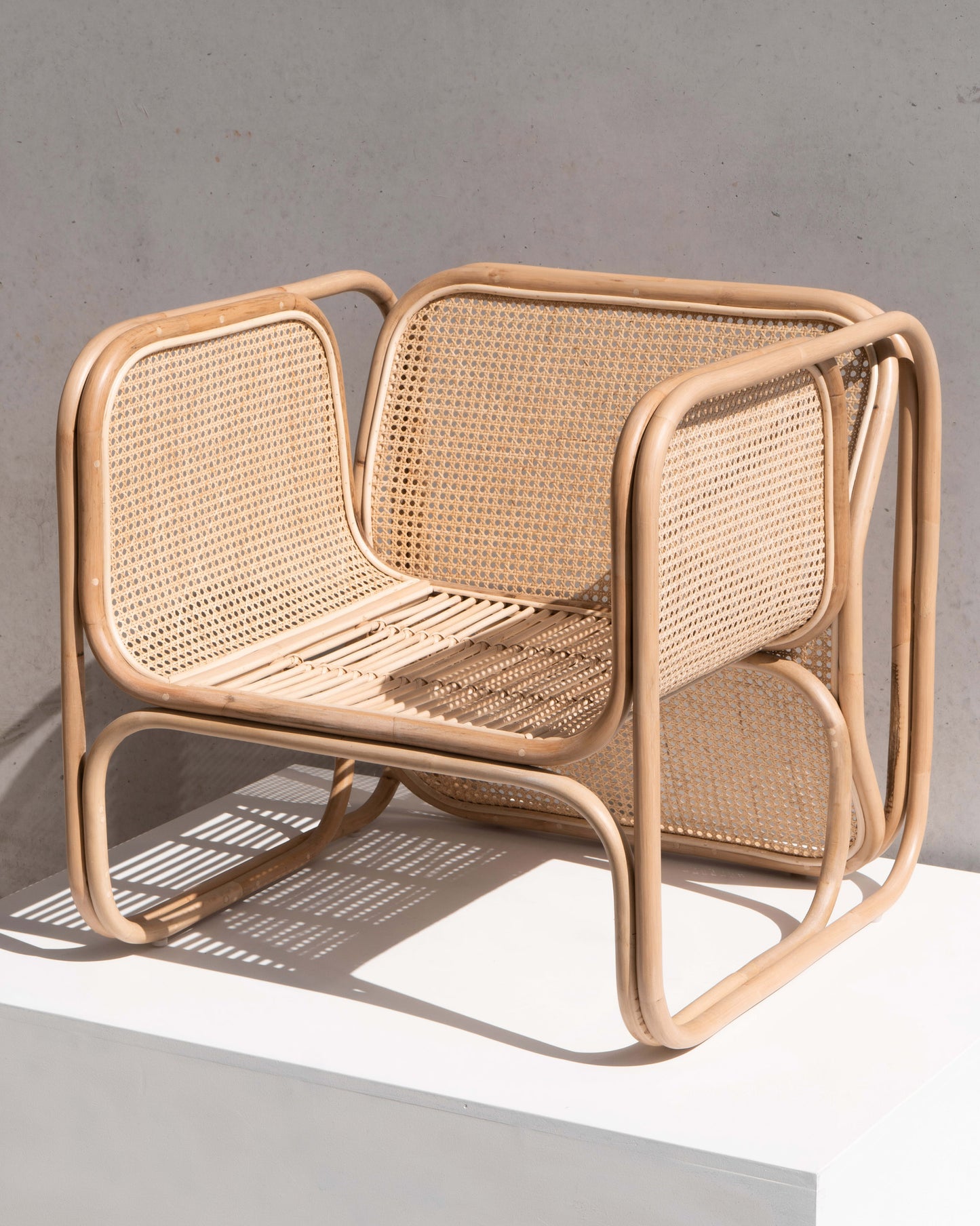 SOL ARMCHAIR