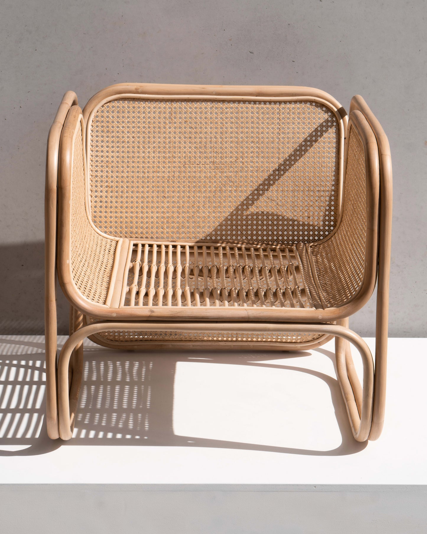 SOL ARMCHAIR