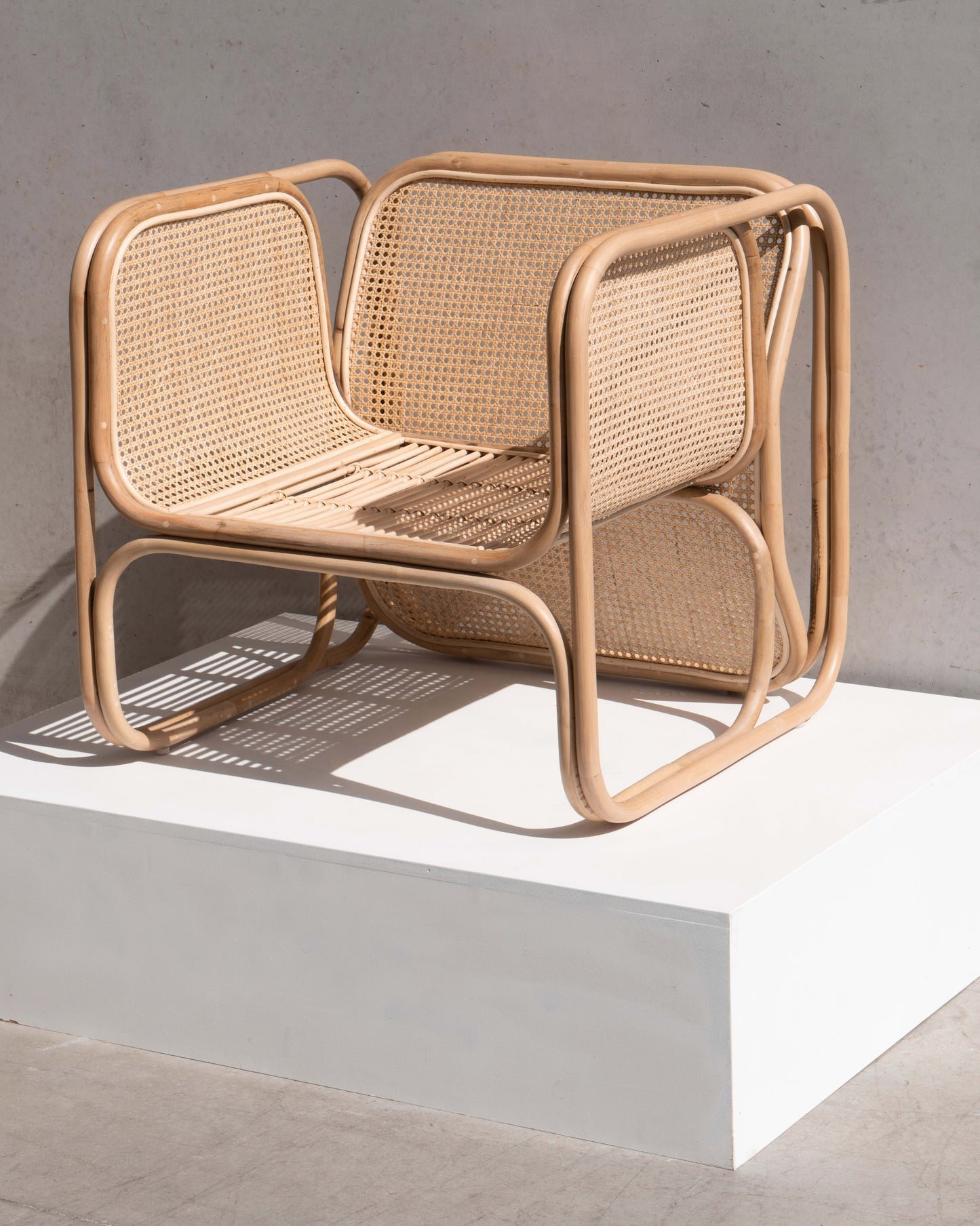 SOL ARMCHAIR