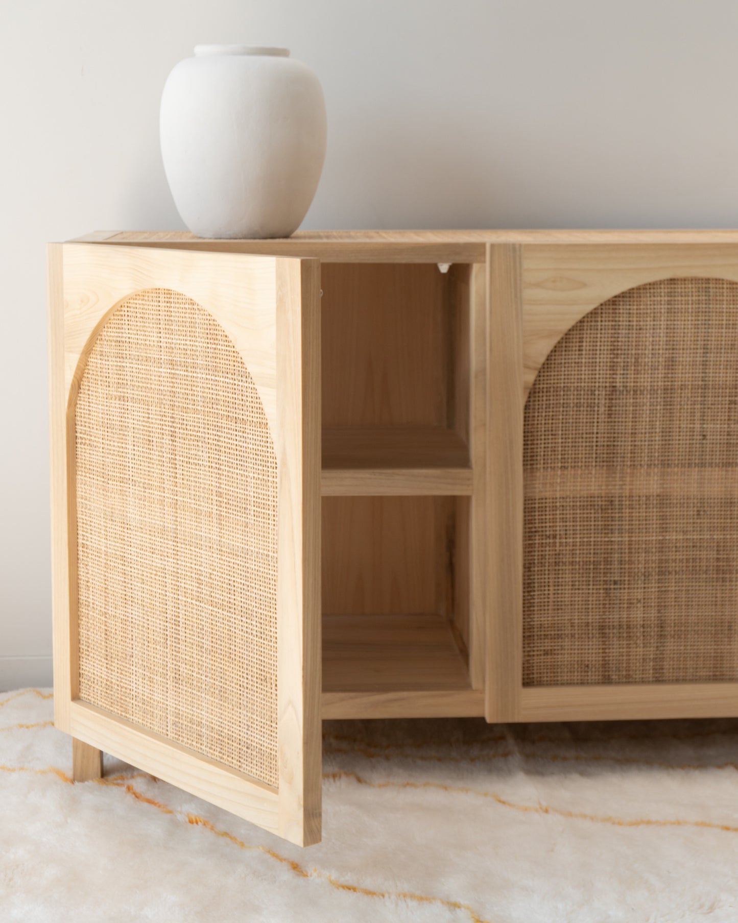 ADA ARCH BUFFET