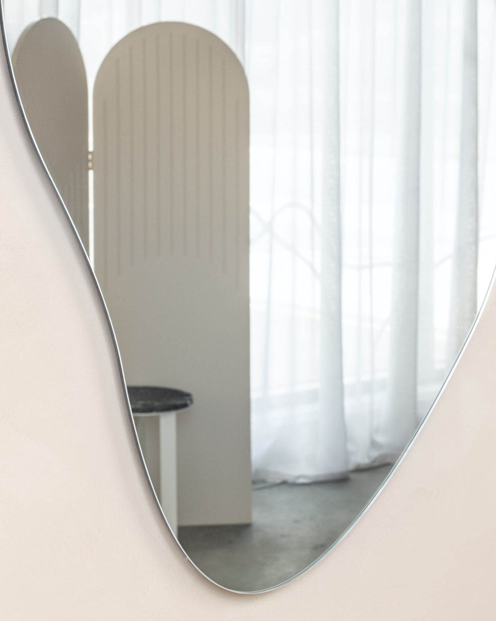 BLOB FULL LENGTH MIRROR