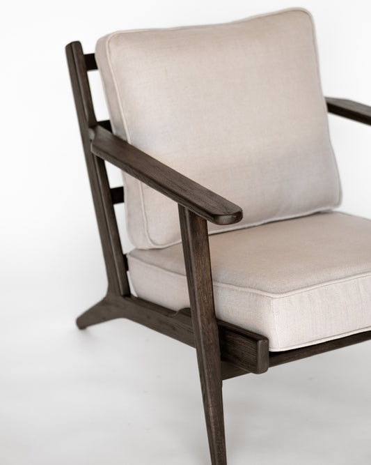 JUNO OAK ARMCHAIR