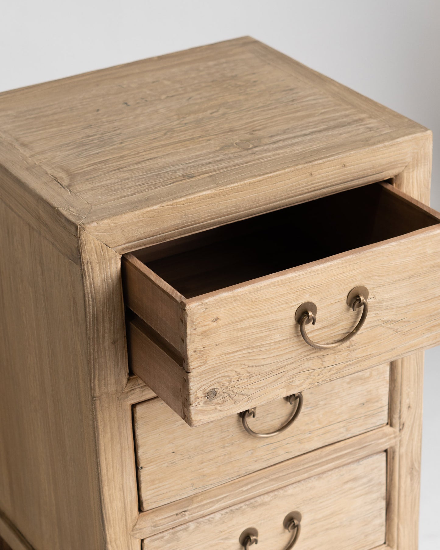 ELM SICILY BEDSIDE